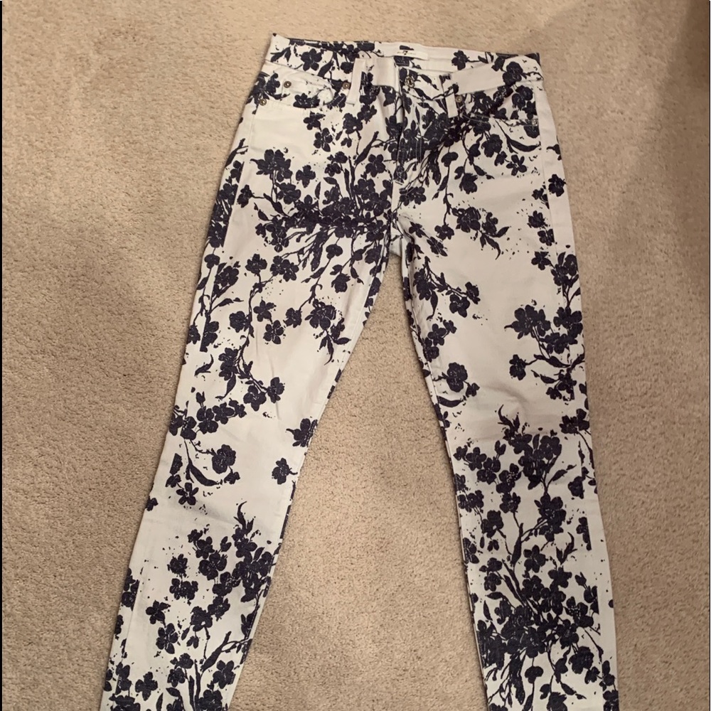 Jeans - Picture 2 of 4